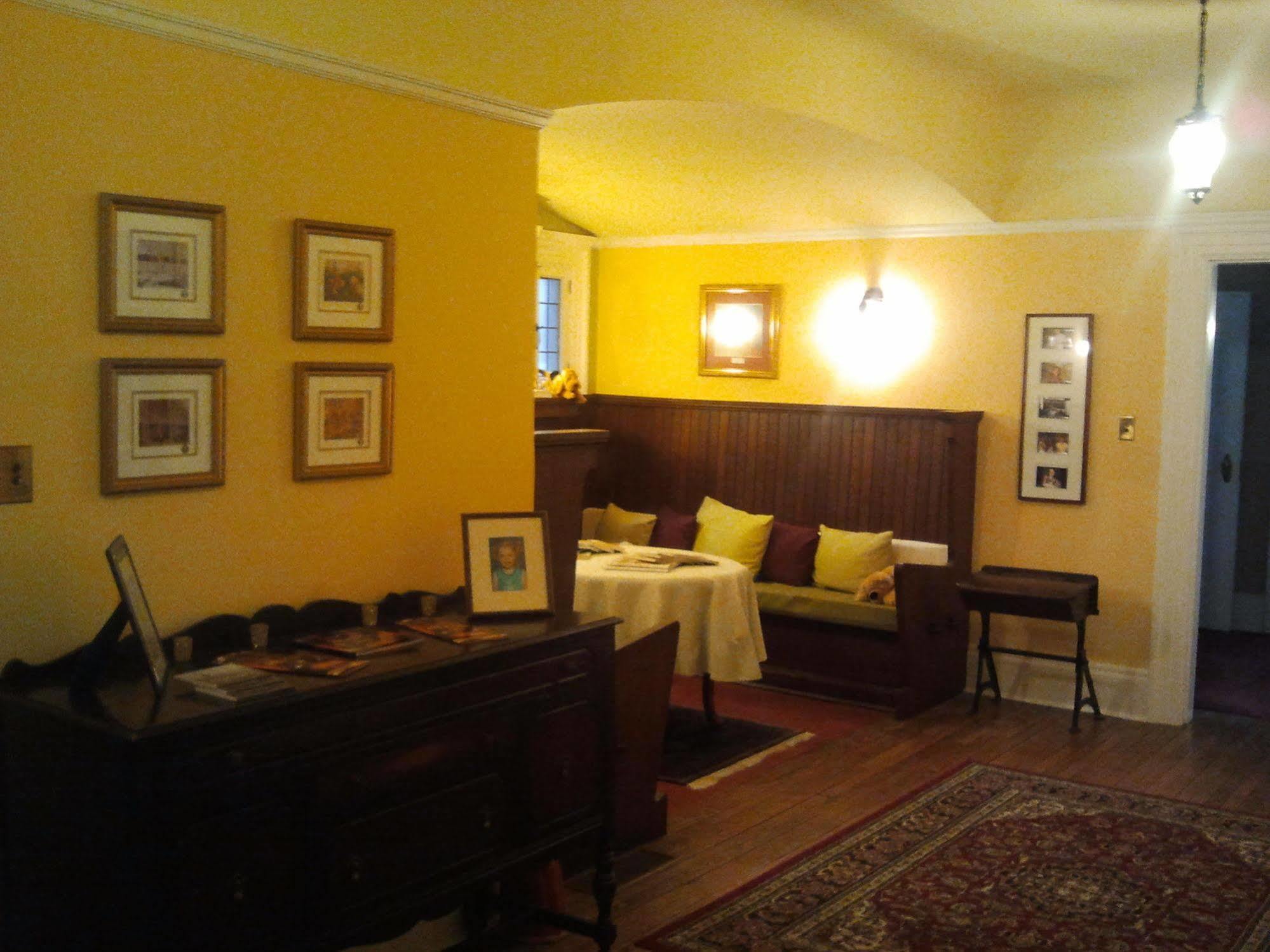 Springbank House Inn Saint Catharines Экстерьер фото