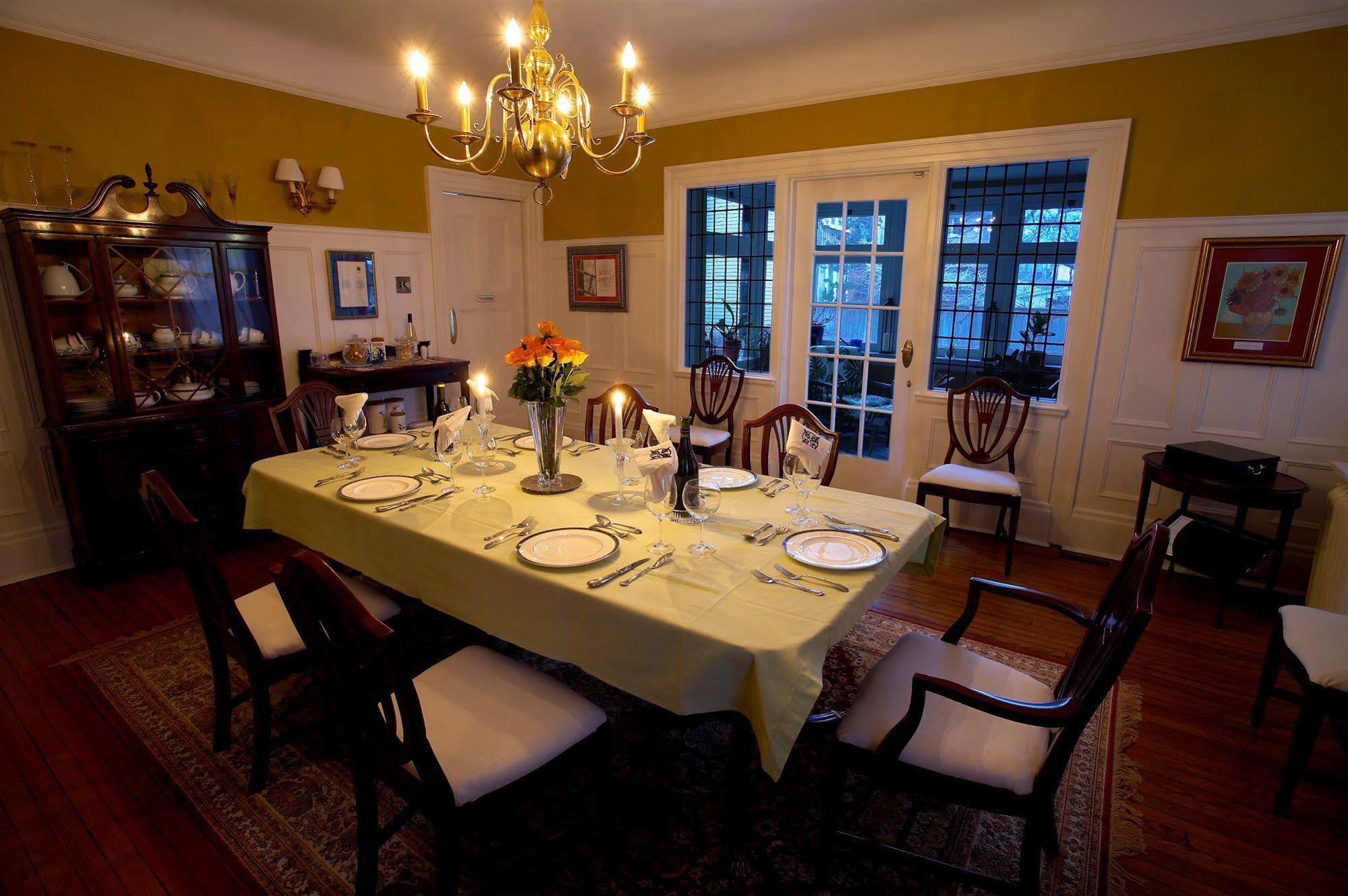 Springbank House Inn Saint Catharines Экстерьер фото